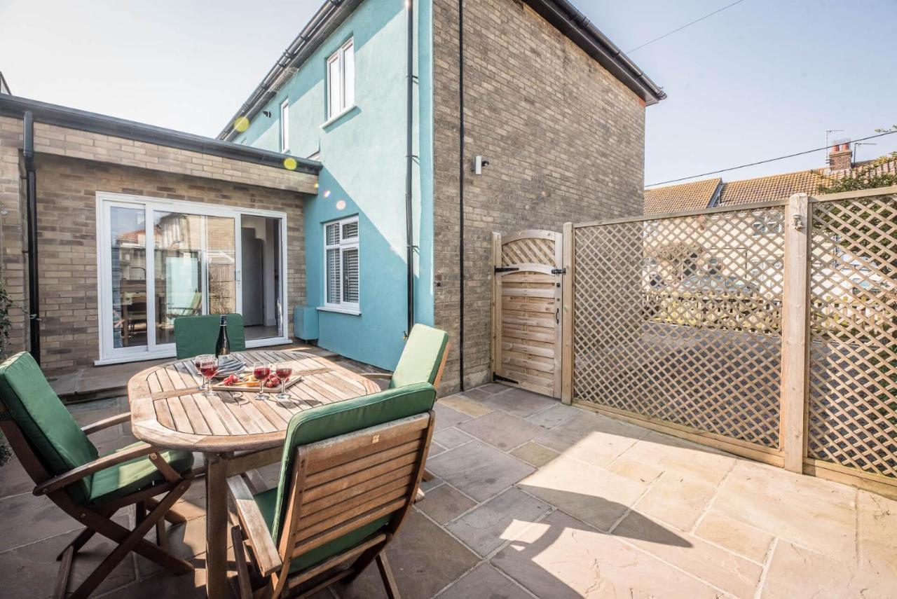 Swifts, Southwold Exterior foto